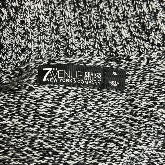 7th Avenue New York & Company XL Black & White Fringe Cardigan - Pockets! - Picture 6 of 7